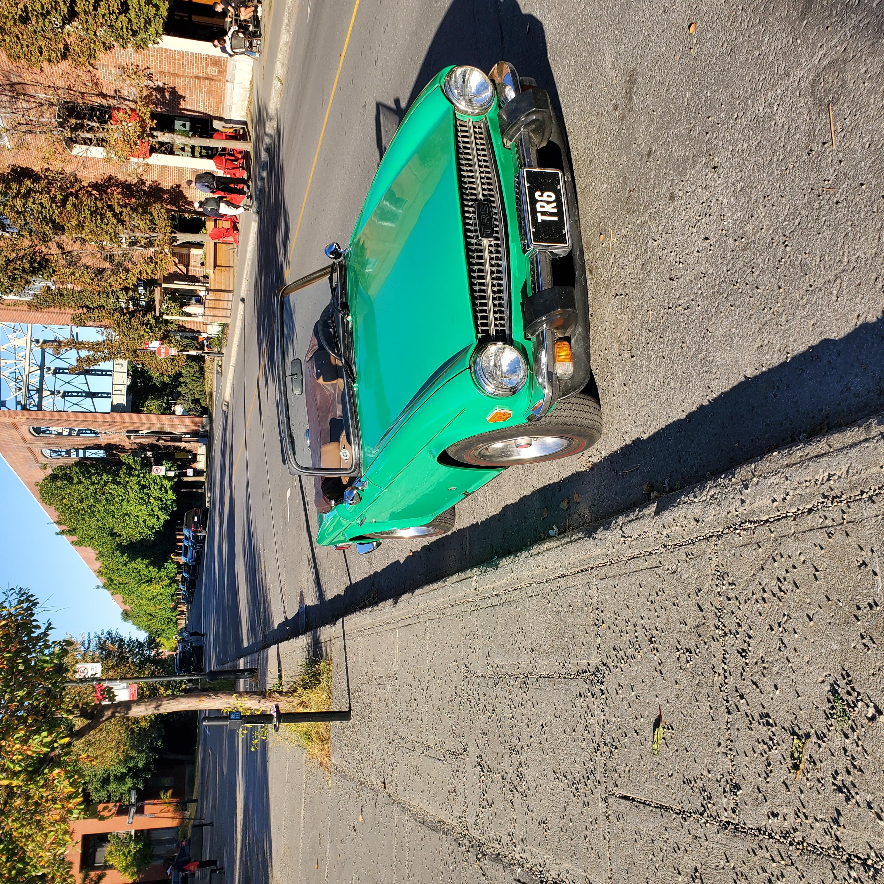 Triumph TR-6