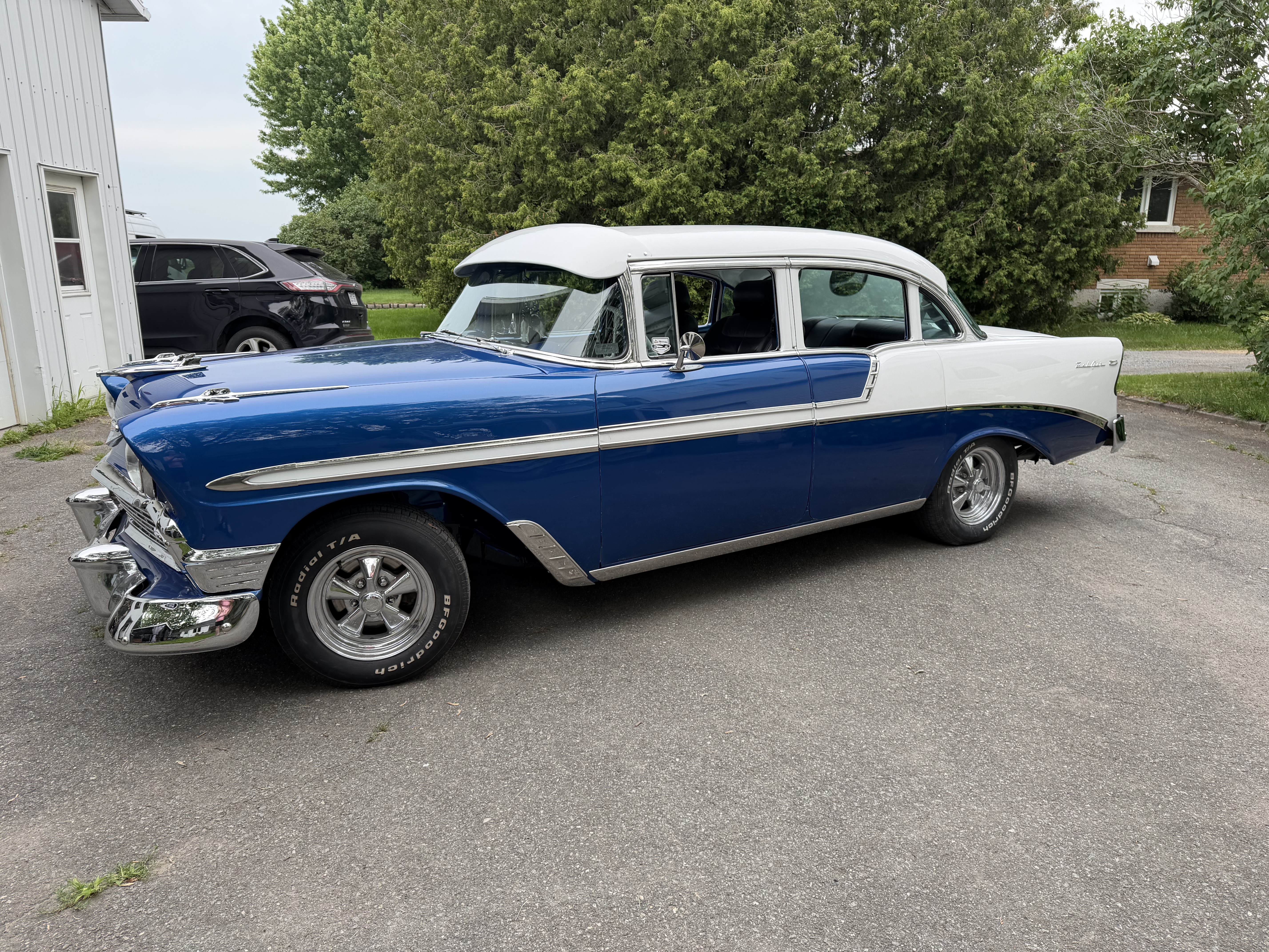 Chevrolet Belair 4 portes